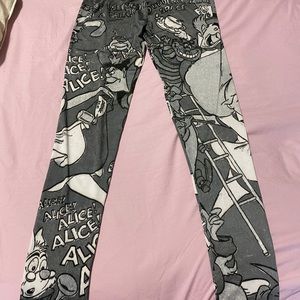 Alice in wonderland leggings